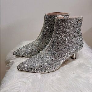 Kitten Heel Rhinestone Ankle Boots Silver Size 7 EUC Abound Glam
